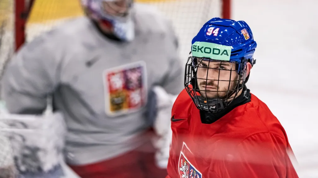 Jakub Lauko na tréninku s ochranným košíkem