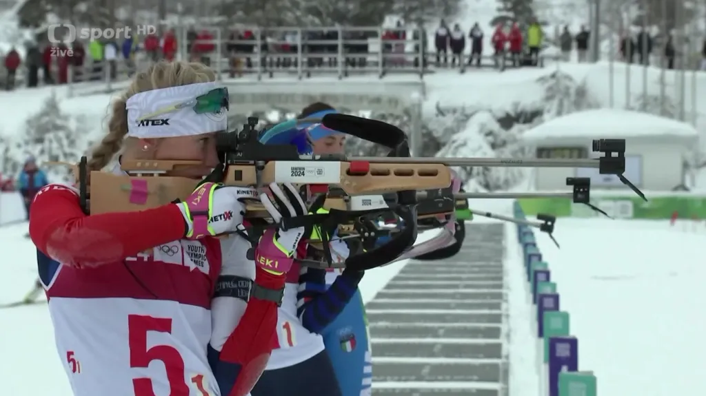 Biatlonisté skončili v mix štafetě osmí, Kudělásková v kombinaci dvacátá