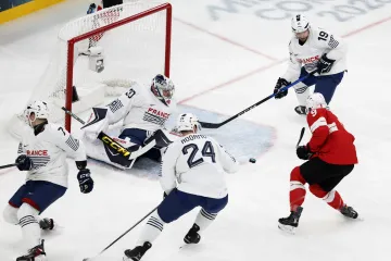 Francouzi vzdorovali, ale Švýcarům stačil povedený start