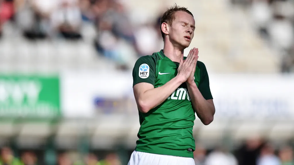 Jan Chramosta smutní po jedné z šancí proti Olomouci