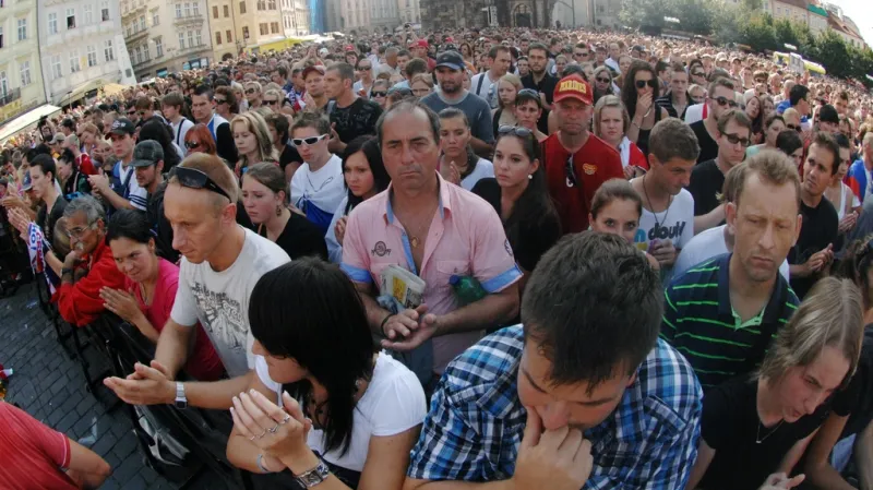 Pietní akt na Staroměstském náměstí