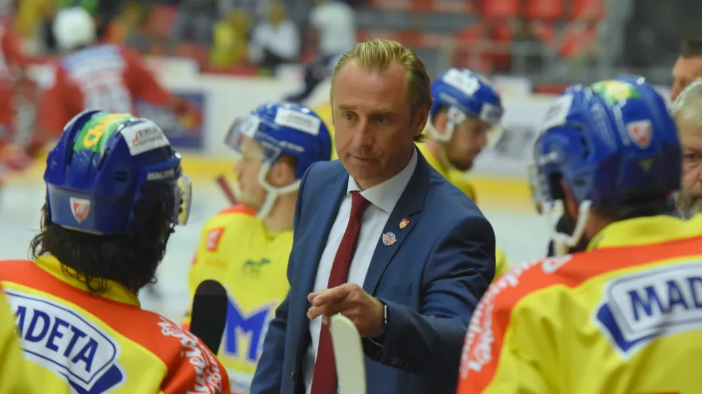 Legenda budějovického hokeje Václav Prospal se snaží dovést svůj tým do extraligy