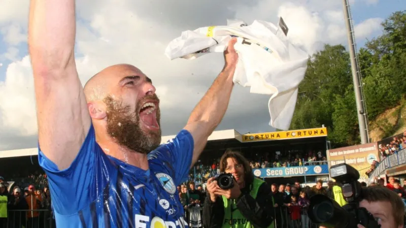 Jan Nezmar slaví titul s Libercem