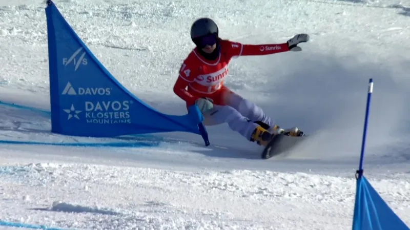 Malé finále paralelního slalomu v Davosu se Zuzanou Maděrovou