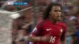 Gól v utkání Polsko - Portugalsko: Sanches - 1:1 (33. min.)