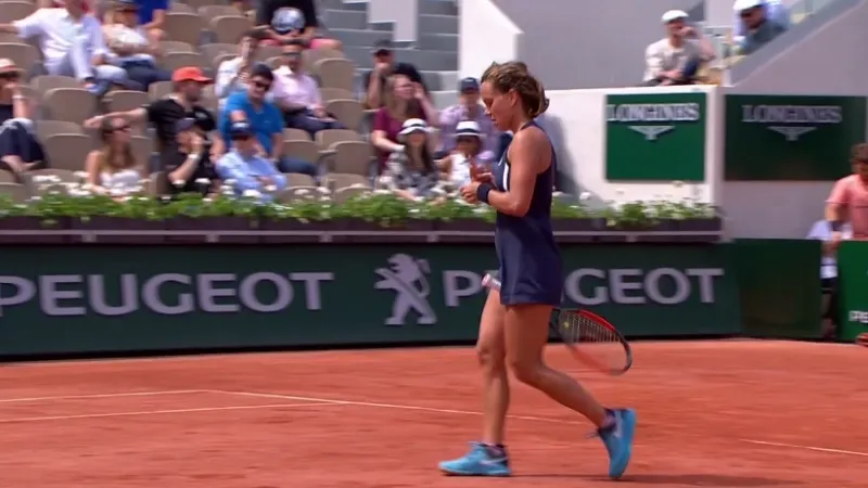 Strýcová prohrála v osmifinále Roland Garros s Putincevovou