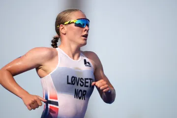 Norská triatlonistka Solveig Lövsethová