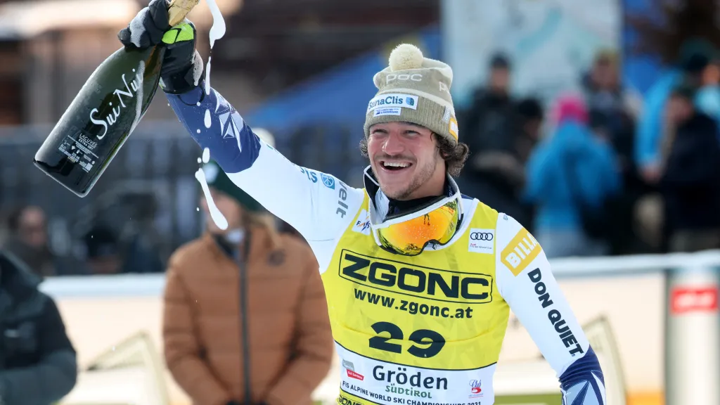 Jan Zabystřan oslavuje triumf ve Val Gardeně