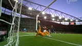 Gól v utkání Arsenal - Valencie: Lacazette – 2:1 (26. min.)