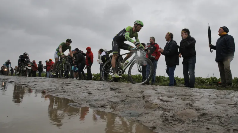 Tour de France na zrádných kostkách