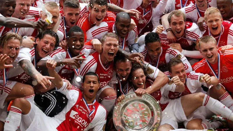 Hráči Ajaxu slaví titul