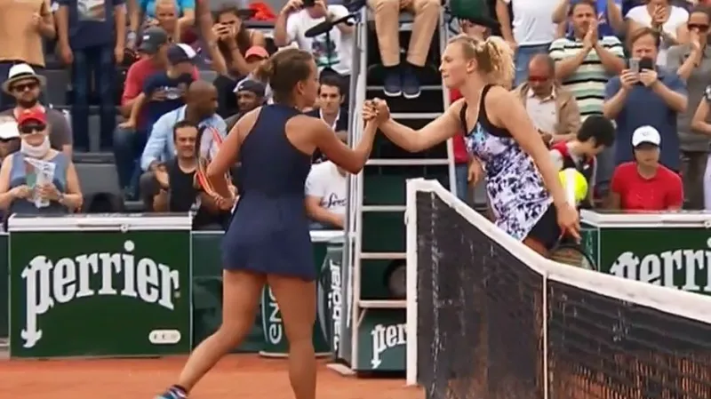 Strýcová přehrála Siniakovou a postoupila do osmifinále