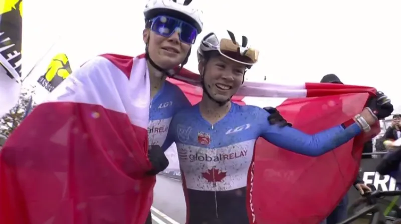 Závěr závodu juniorek na MS v cyklokrosu