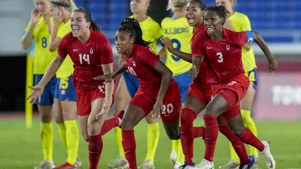 Kanaďanky začínají slavit