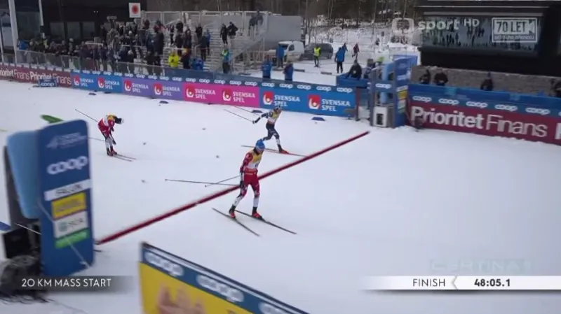 Dramatický závěr závodu lyžařů ve Falunu