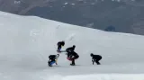 Trénink snowboardcrossu