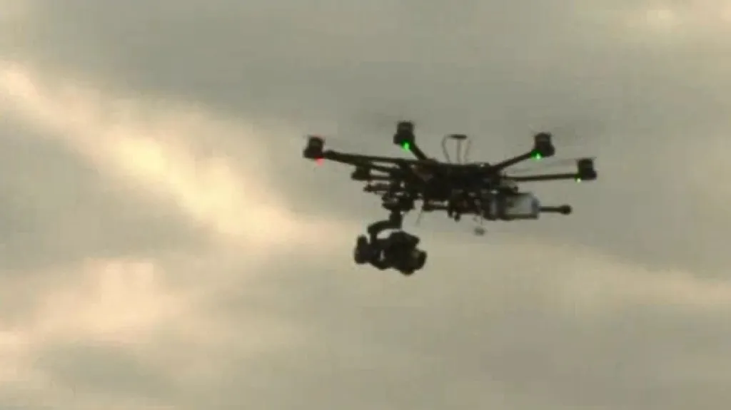 Francouz Dechamps: Náš trénink monitoroval dron