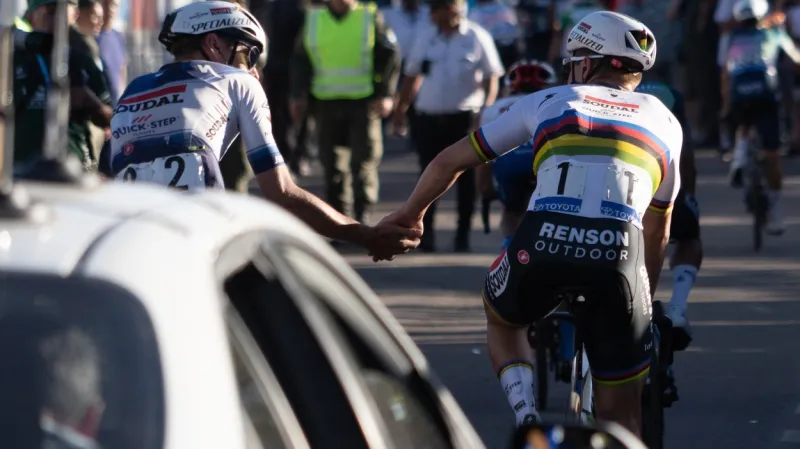 Jan Hirt a Remco Evenepoel v lednu na Vueltě San Juan