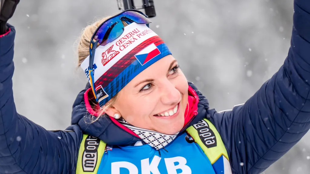 Lucie Charvátová slaví šesté místo ve sprintu v Hochfilzenu