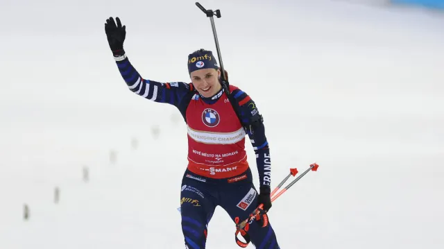 Zlatý finiš Simonové ve stíhačce na MS v biatlonu