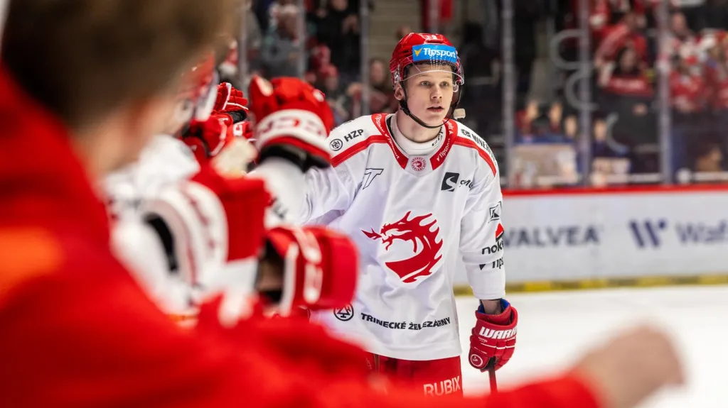 Matěj Kubiesa v utkání Třince s Hradcem Králové