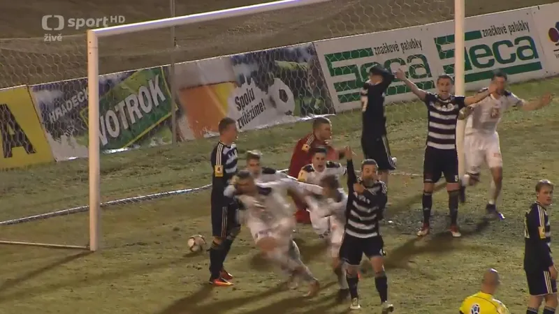 Sestřih a ohlasy utkání Hradec - Budějovice