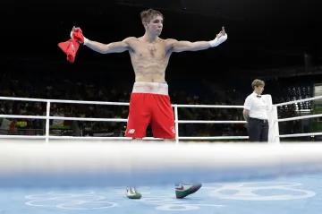 Reakce irského boxera Michaela Conlana na kontroverzní čtvrtfinálovou porážku