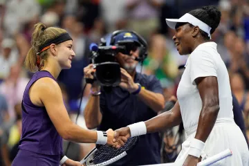 Karolína Muchová a Venus Williamsová