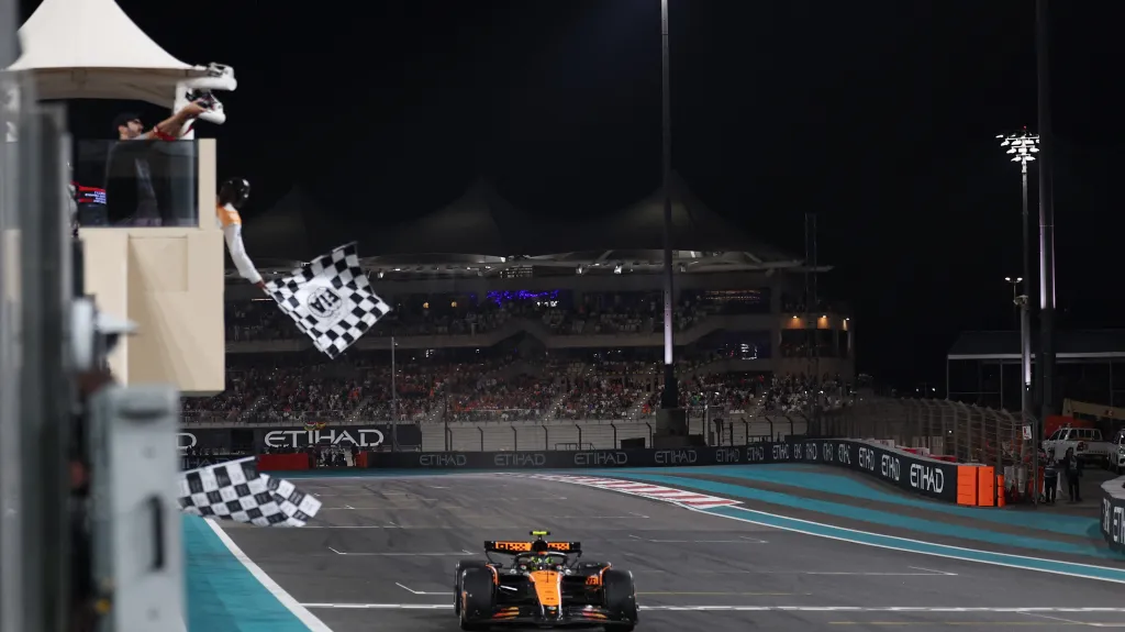 Lando Norris vyhrál v Abú Dhabí