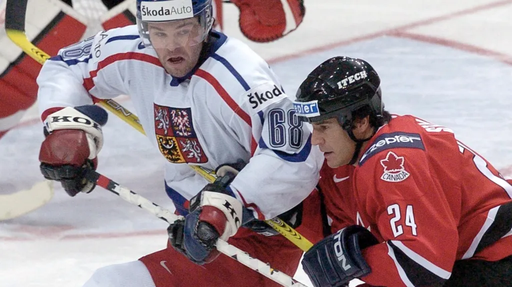 Jaromír Jágr na domácím MS 2004 v utkání s Kanadou