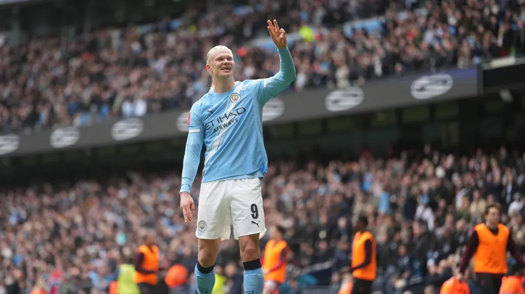 Erling Haaland v utkání proti Liverpoolu