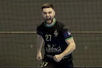 Karvinský házenkář Denis Harabiš