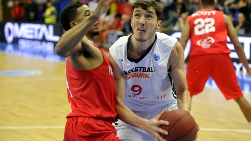 Sestřih utkání Nymburk - Antverpy