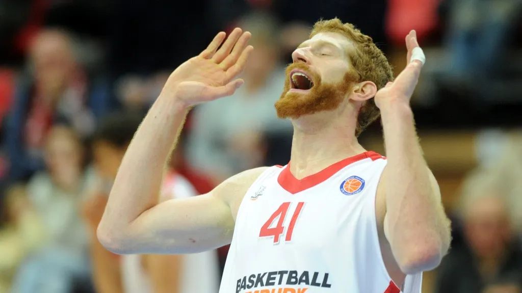 Drew Naymick v dresu Nymburka