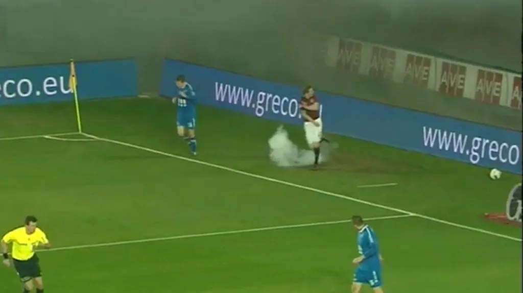 Dělobuch vybuchl těsně vedle sparťana Krejčího