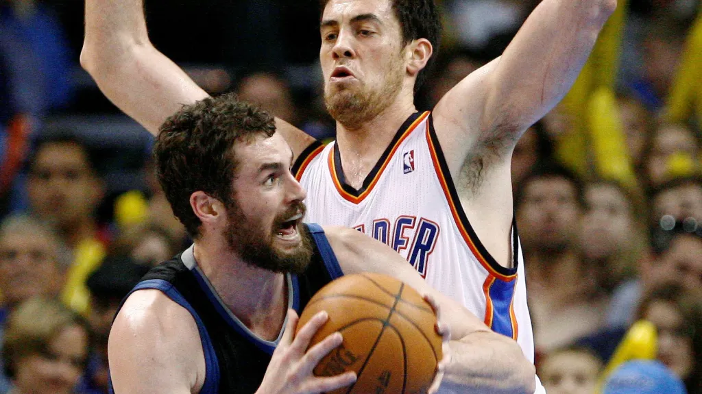 Love se snaží prosadit přes Nicka Collisona