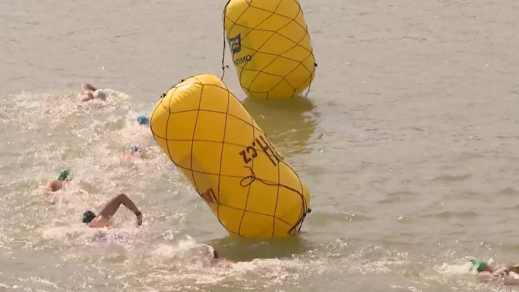 Republikové finále dálkového plavání v Račicích