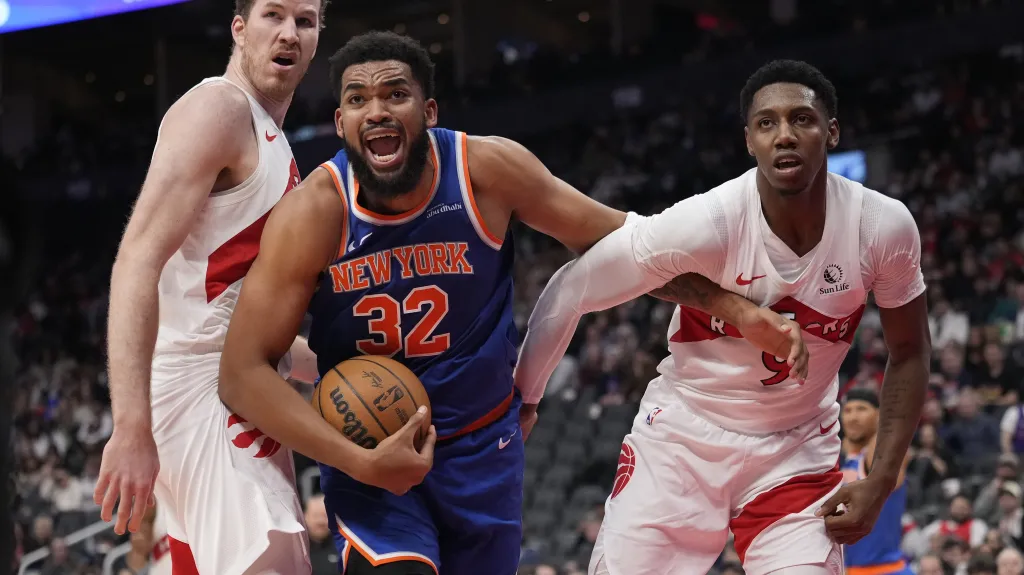 Karl-Anthony Towns z New York Knicks v utkání s Toronto Raptors 