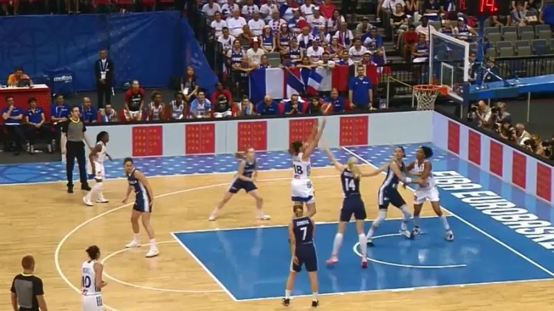 Francouzky si poradily se Slovenskem a v semifinále narazí na Řecko