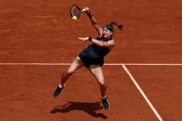 Karolína Muchová v utkání s Jil Teichmannovou