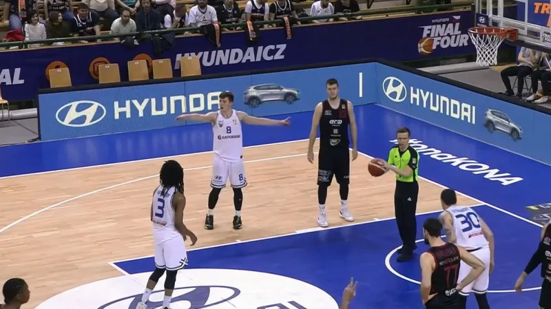 Závěr prodloužení mezi Nymburkem a USK Praha