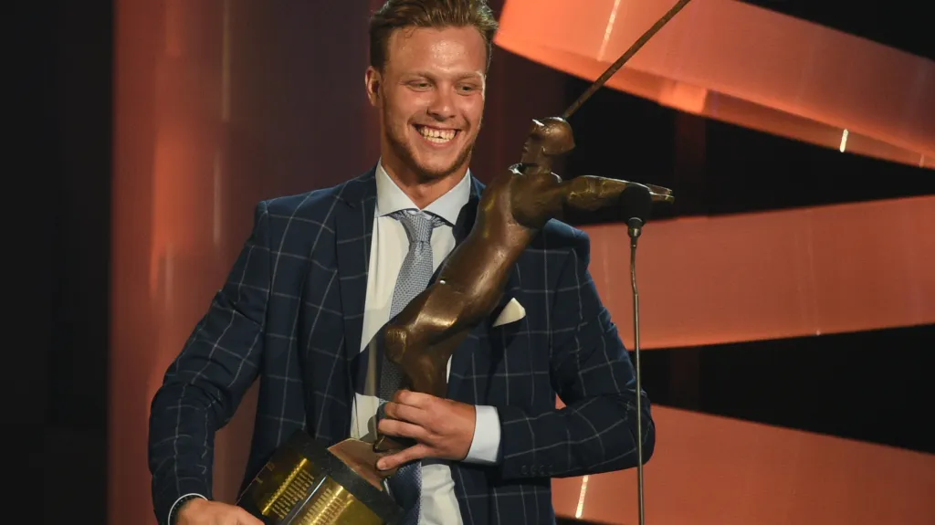 David Pastrňák ovládl anketu Zlatá hokejka