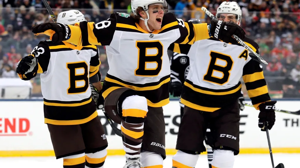 David Pastrňák se raduje z gólu v dresu Bostonu