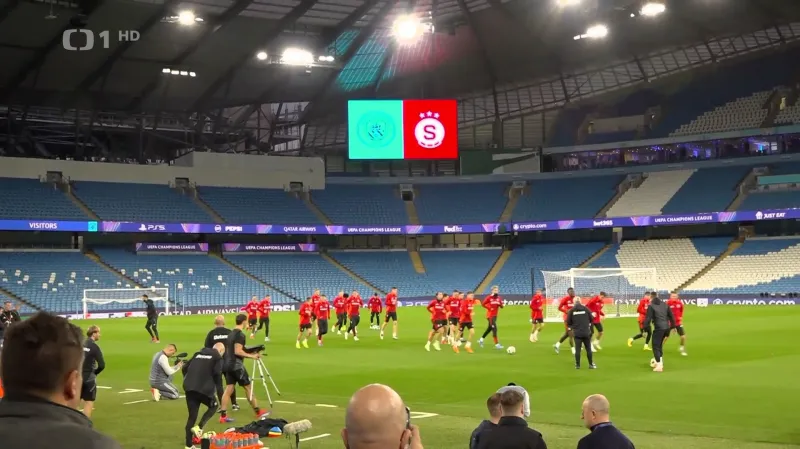 Sparta se chystá na Manchester City, Guardiola ocenil hru pražského klubu