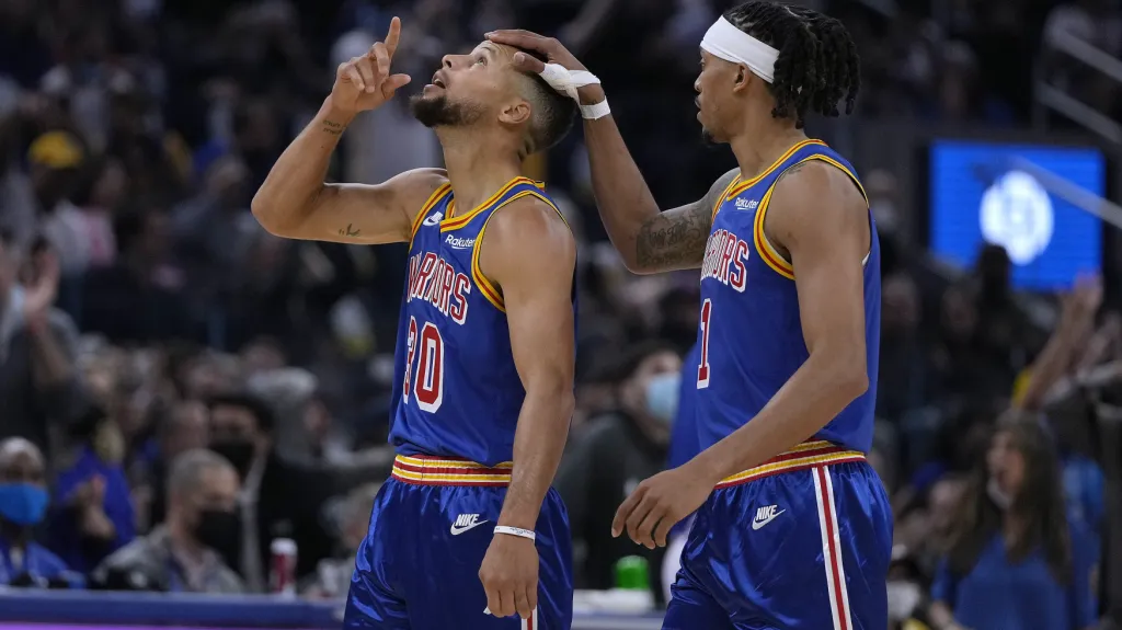 Stephen Curry a Damion Lee