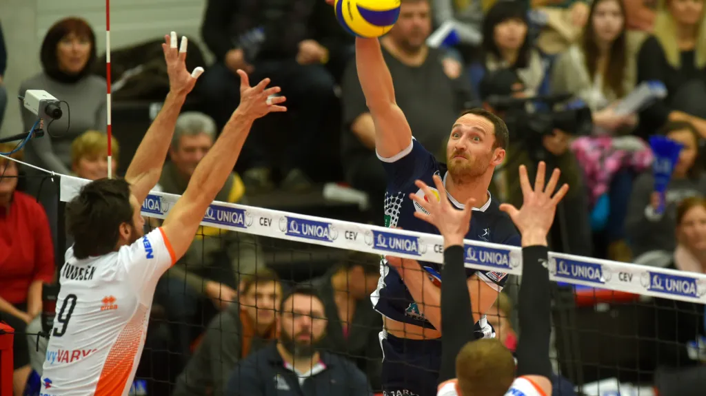 Volejbalové utkání Karlovarsko - Tours