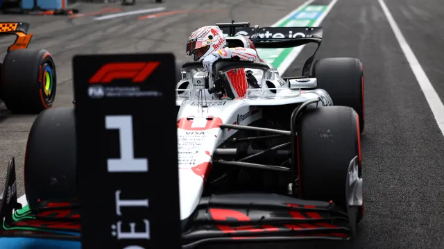 Verstappen v kvalifikaci porazil piloty McLarenu