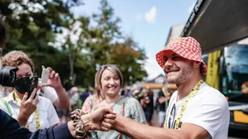 Na TdF Femmes zavítal i Valtteri Bottas