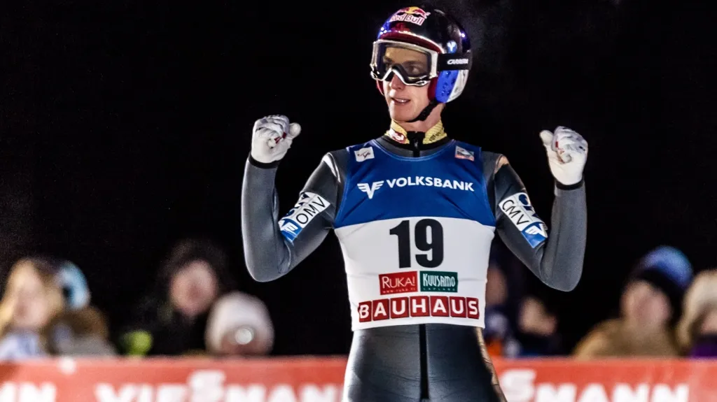 Slavící Gregor Schlierenzauer 