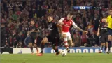 Momenty v utkání Arsenal - Besiktas: Obrovské šance Arsenalu a vyloučení Debuchyho (75. min.)